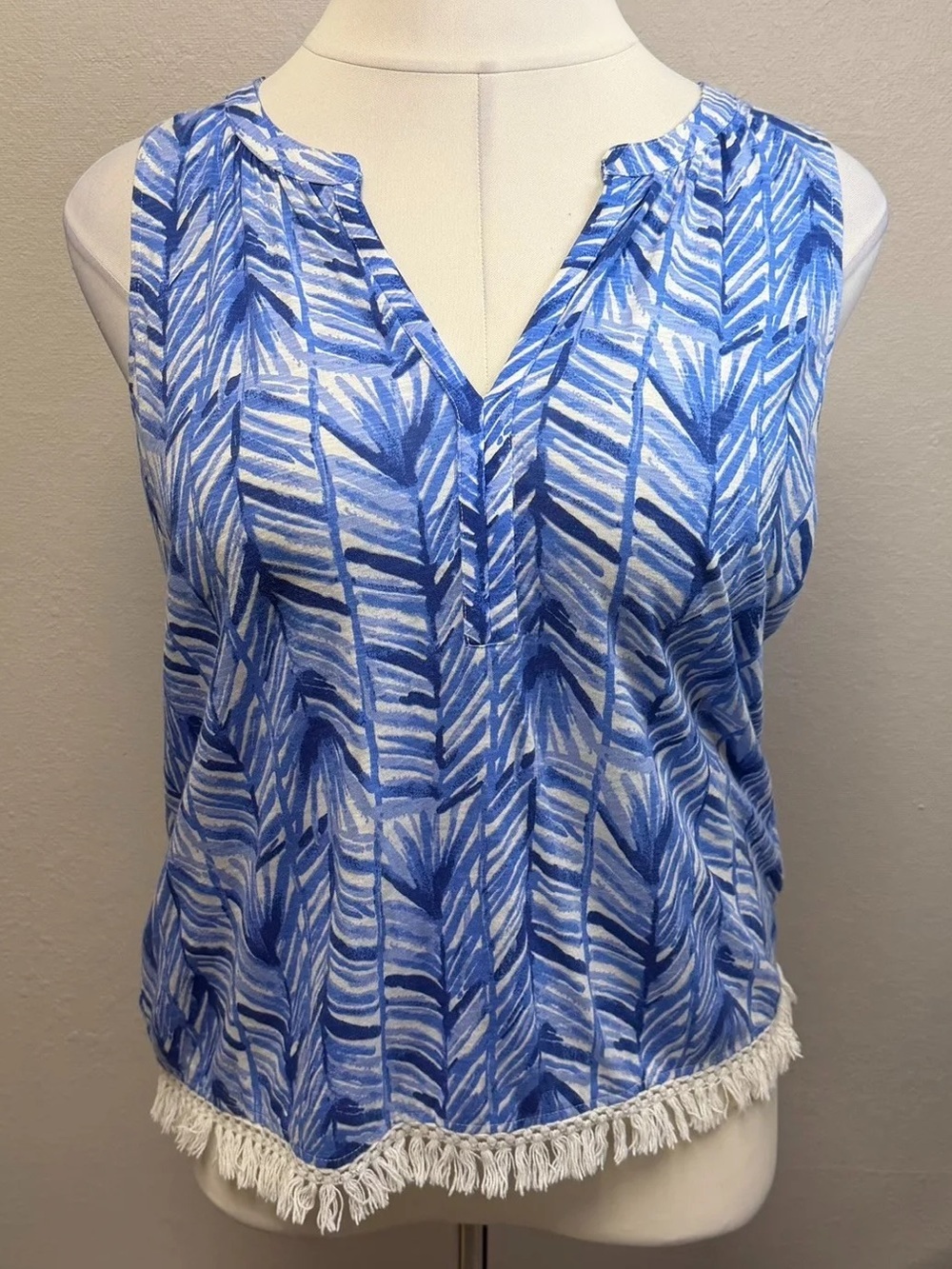 Lilly Pulitzer Palm Leaf Print Kipper Sleeveless Blouse Top - Size Large